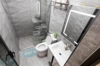 Sky High Luxe - Elegant 2BR Apartment with City Views - Nairobi - 9