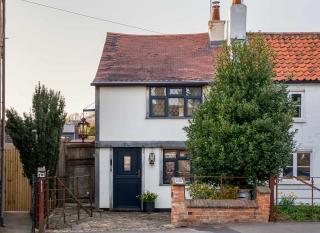 Purple Poppy Cottage - 6