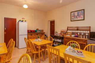 Ricky Road Guest House - Budget - Watford - 4