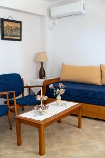 Salamis Blue Retreat -a seafront family apartment - Áyios Yeóryios - 1