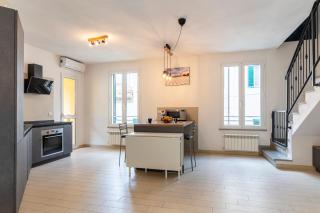 GuestHost - Livorno Modern Apartment with Balcony! - Livorno - 3