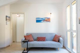 GuestHost - Livorno Modern Apartment with Balcony! - Livorno - 6