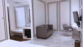 The Grantage Hotel & Sky Lounge - Serpong - 5