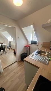 2,5-Zimmer-Dachgeschoss Monteurwohnung - Neumünster - 2