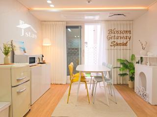 Hi Jstay#2호선 신림역 홍대 강남 종로 명동 여의도 고척스카이돔 DDP 올림픽공원 남산타워 - Seul - 0