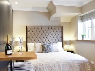 The White House Studio - Worthing - 6