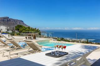 Two Views Villa - 8 Bedrooms, Camps Bay, Ocean Views, Pools - Città del Capo - 0