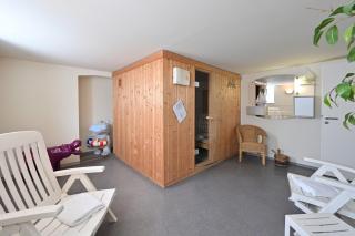 Ferienwohnung-5-in-Sellin-auf-Ruegen-Villa-Celia-6-Pers-WLAN-und-Sauna-200-m-vom-Strand-entfernt - 2