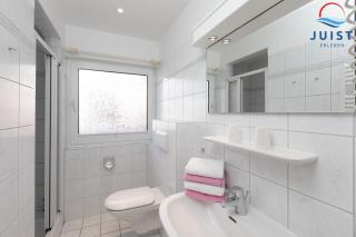 Haus Insa 142 - Ferienwohnung 2 - 1