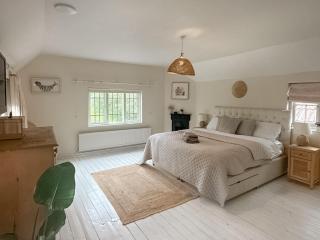Ebford Court - 1