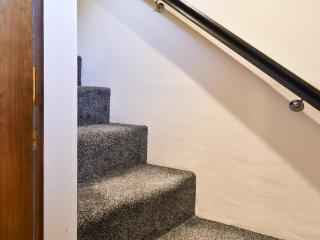Hideaway Studio Apartment - Denby Dale - 3