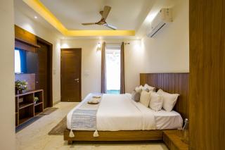 Alaya Stays BYDM The Sky Heaven - 4 BHK Penthouse 15 Min from Triveni Ghat With Balcony, Bar & Lift - Rishīkesh - 4