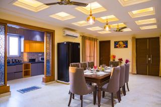 Alaya Stays BYDM The Sky Heaven - 4 BHK Penthouse 15 Min from Triveni Ghat With Balcony, Bar & Lift - Rishīkesh - 6