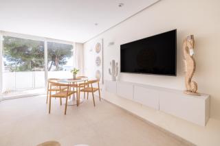 AR4 Cosy, one-bed with sea views - 8