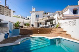 Private Beach Villa for 6 with Seaview, Pool & Terrace - Nerja - 7