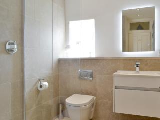 Grosvenor Cottage - 2