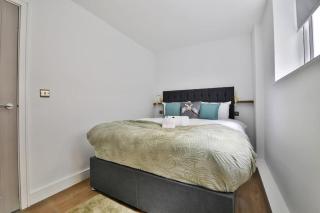 Stunning 2 Bedroom Flat with Private Parking - Cardiff - 2