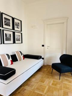 ComeCasa 10 Min Walk from DUOMO and POLICLINICO MANGIAGALLI - Milan - 1