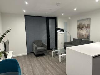 Luxury 1 Bed Apartment Near Victoria - Manchester - 4