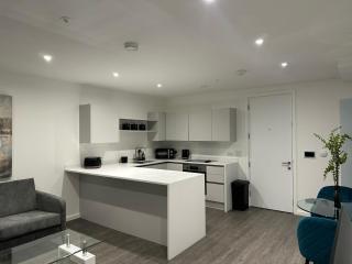 Luxury 1 Bed Apartment Near Victoria - 5