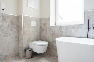 Large apartment in historical street - 2