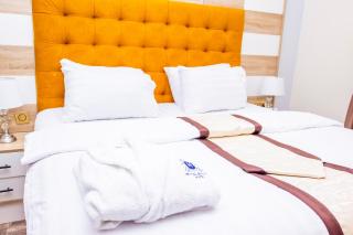 Hilton Palace Hotel - 5