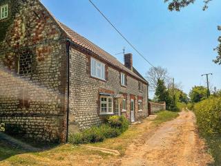 Cricketers Cottage - Holme next the Sea - 2