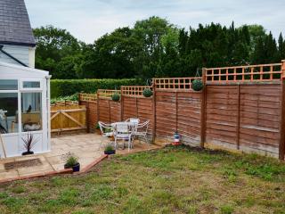 Horseshoe Cottage - 1
