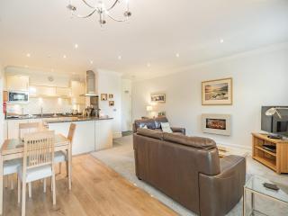 Apartment 14, Hazelwood Hall - 8