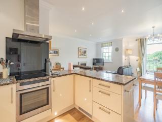Apartment 14, Hazelwood Hall - 5