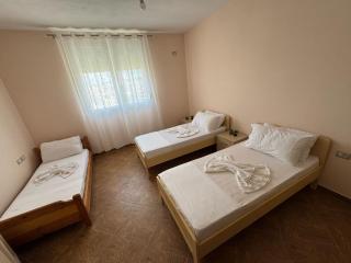 Leo Apartaments - Vlora - 4
