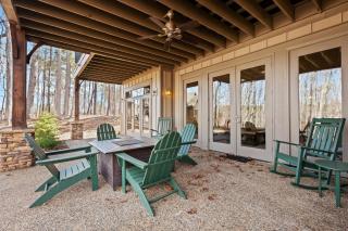 Lakefront Getaway Dock Fire Pit & Games - Seneca - 7