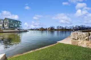 Blue Sky View - Kingsland - 9