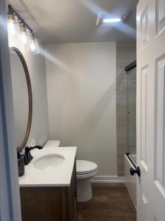 Private pool oasis - hot tub - great location - 3