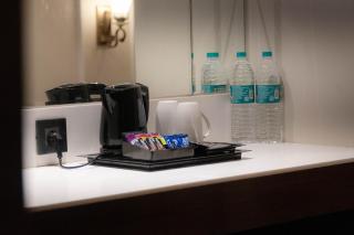 Golden galaxy hotels and resorts pvt ltd - Pīrthala - 3