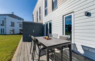 Von Manderley Garden View - 1