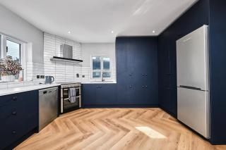 Exclusive Offers l Last-Minute Summer Stay l Sleeps Up to 6 l Conveniently located near town Centre l restaurants l and local attractions l It offers easy access to the stunning Causeway Coast l Coleraine Hideout l WeStayBelfast - Coleraine - 1