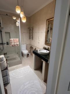 Трехкомнатная квартира возле меги - 1