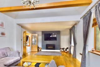 Serene Retreat - Hot Tub - Pool Table - Close to New Forest and Bournemouth Beach - Sleeps 12 - Hurn - 5