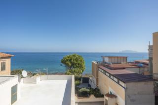 La Loggia sul Mare - Palermo - 9
