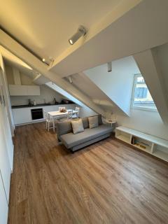 Be Your Home - Dalla Corte del Glicine - Milan - 6