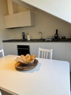 Be Your Home - Dalla Corte del Glicine - Milan - 1