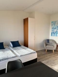 Ace Guesthouse - Keflavík - 3