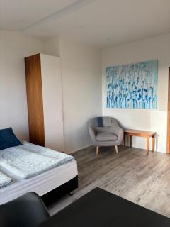 Ace Guesthouse - Keflavík - 6