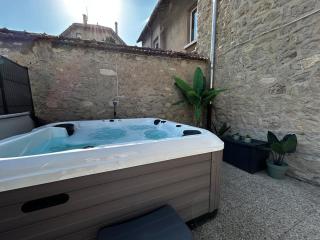 Gite 8 personnes avec jacuzzi à 10 min de Reims - - 1