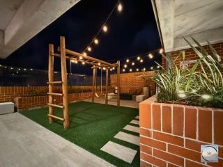 Central Location, Secure & Vibrant Night Life! - - 3
