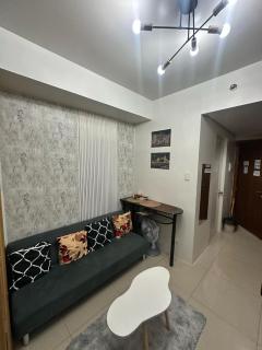 Shell Residences pool view - Manila - 5