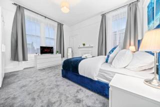 Cheerful 2 Bedroom Homely Apartment, Sleeps 4 Guest Comfy, 2x Double Beds, Parking, Free WiFi, Suitable For Business, Leisure Guest, Paisley, Near Glasgow Airport, Near Glasgow City Centre - Paisley - 5