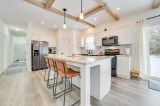 Walk to Beach Modern Retreat in Presque Isle! - 9