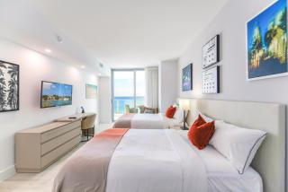 Luxury Beachfront Condo W Top Amenities - Hollywood - 8